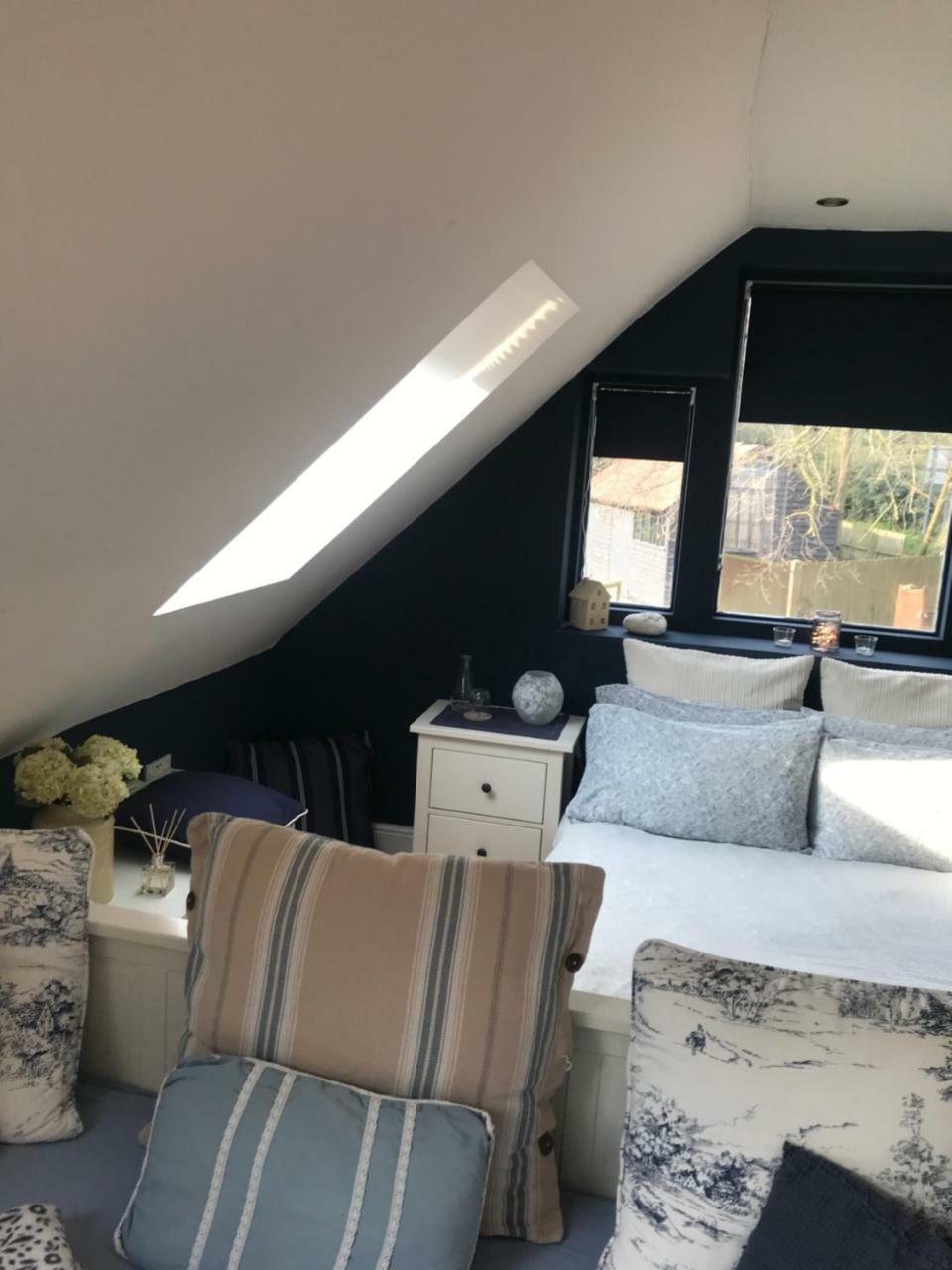 Tollgate Lodge - Private Studio Apartment Bury St. Edmunds Esterno foto